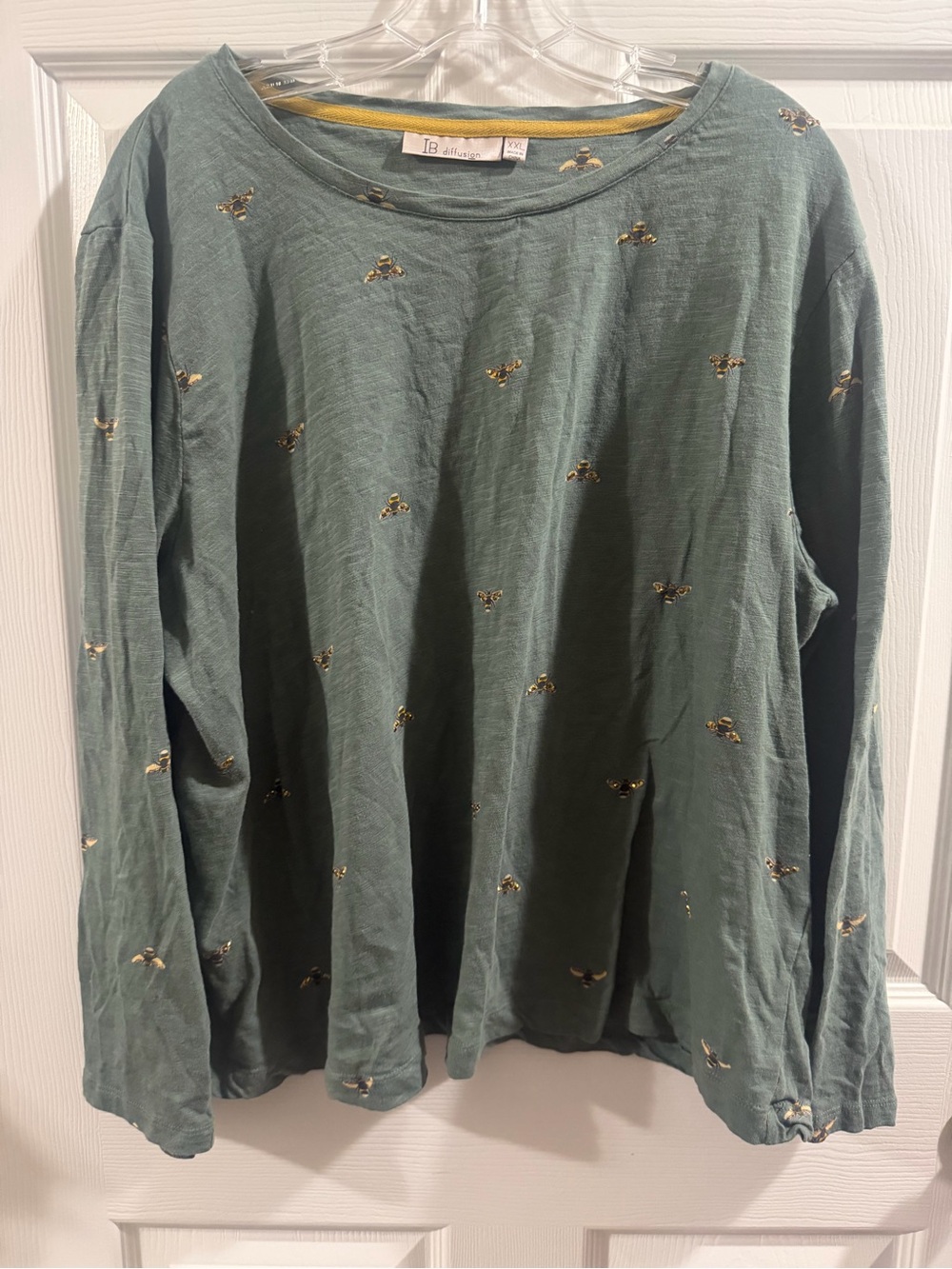 IB diffusion Bee Print Long Sleeve Top